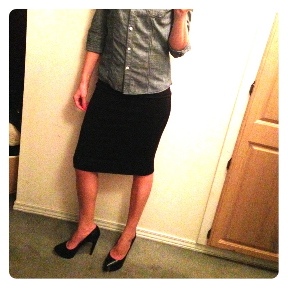 Stretchy Below the Knee Knit Skirt